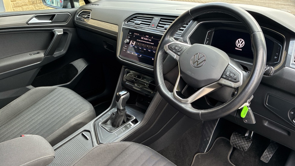 Volkswagen Tiguan Allspace 1.5 TSI Life 5dr DSG Petrol Estate - Image 6