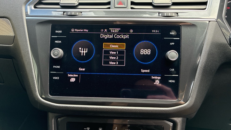 Volkswagen Tiguan Allspace 1.5 TSI Life 5dr DSG Petrol Estate - Image 22