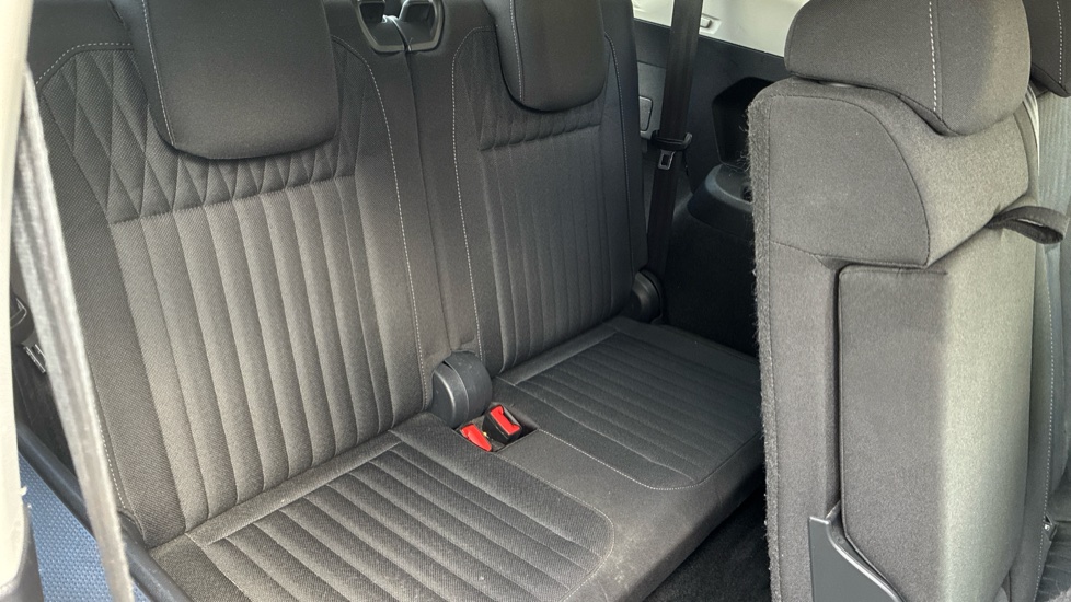 Volkswagen Tiguan Allspace 1.5 TSI Life 5dr DSG Petrol Estate - Image 36