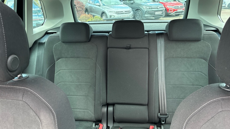 Volkswagen Tiguan 1.5 TSI 150 Elegance 5dr DSG Petrol Estate - Image 16