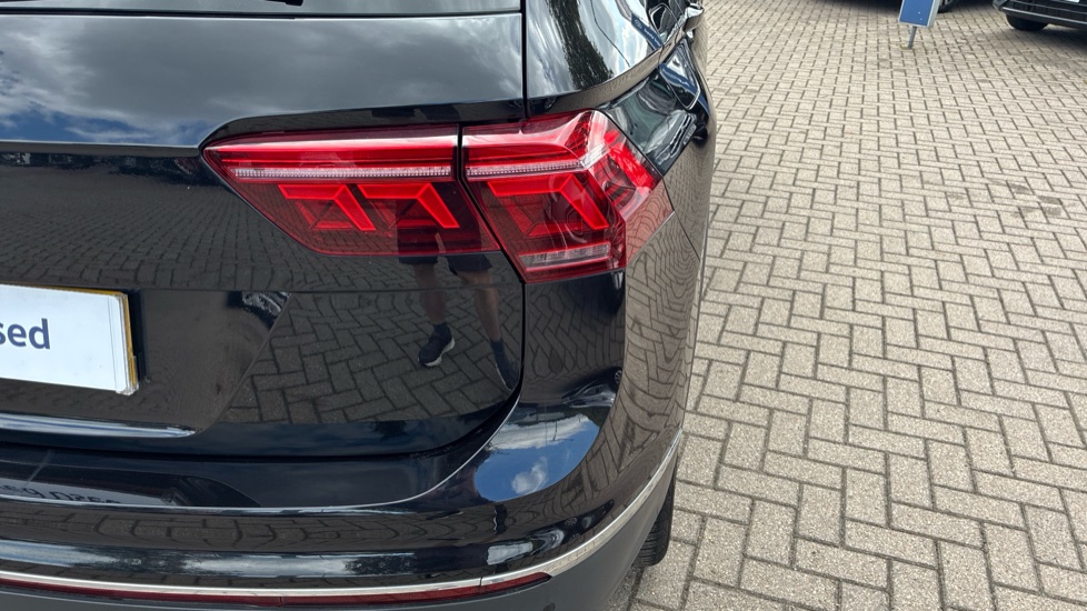 Volkswagen Tiguan 1.5 TSI 150 Elegance 5dr DSG Petrol Estate - Image 40