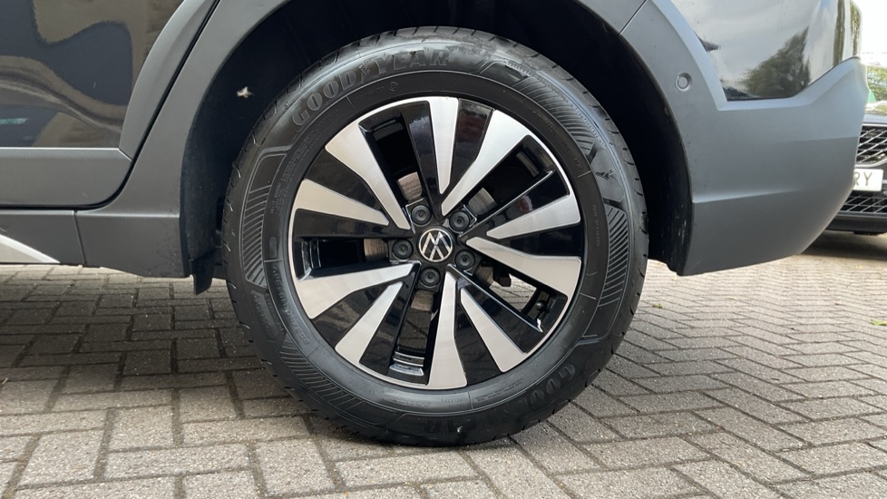 Volkswagen Taigo 1.0 TSI 110 Life 5dr DSG Petrol Hatchback - Image 5