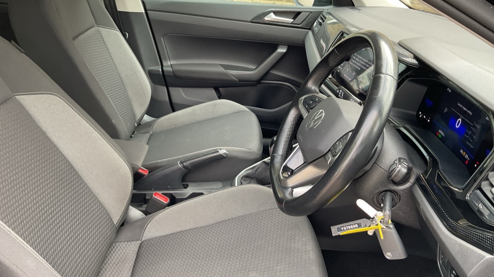 Volkswagen Taigo 1.0 TSI 110 Life 5dr DSG Petrol Hatchback - Image 15