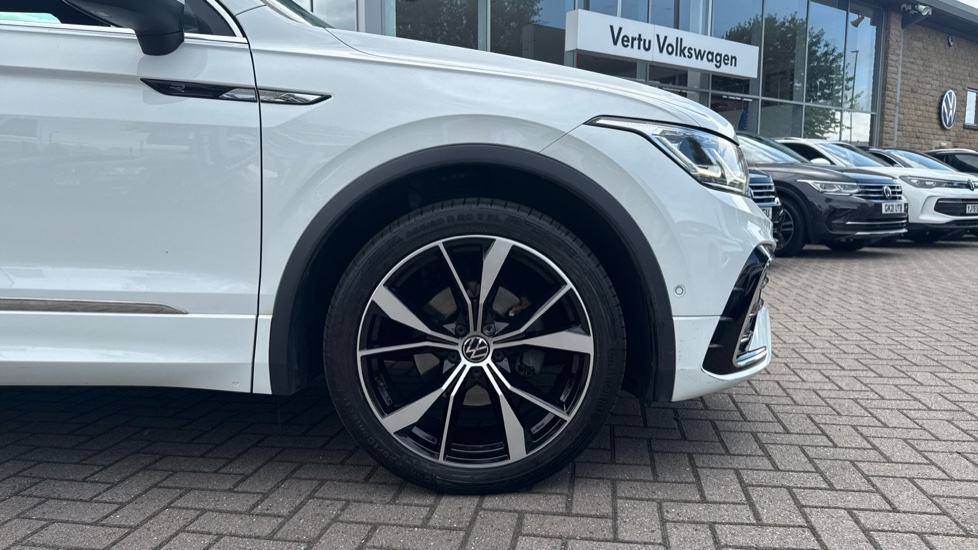 Volkswagen Tiguan 1.5 TSI 150 R-Line 5dr DSG Petrol Estate - Image 5