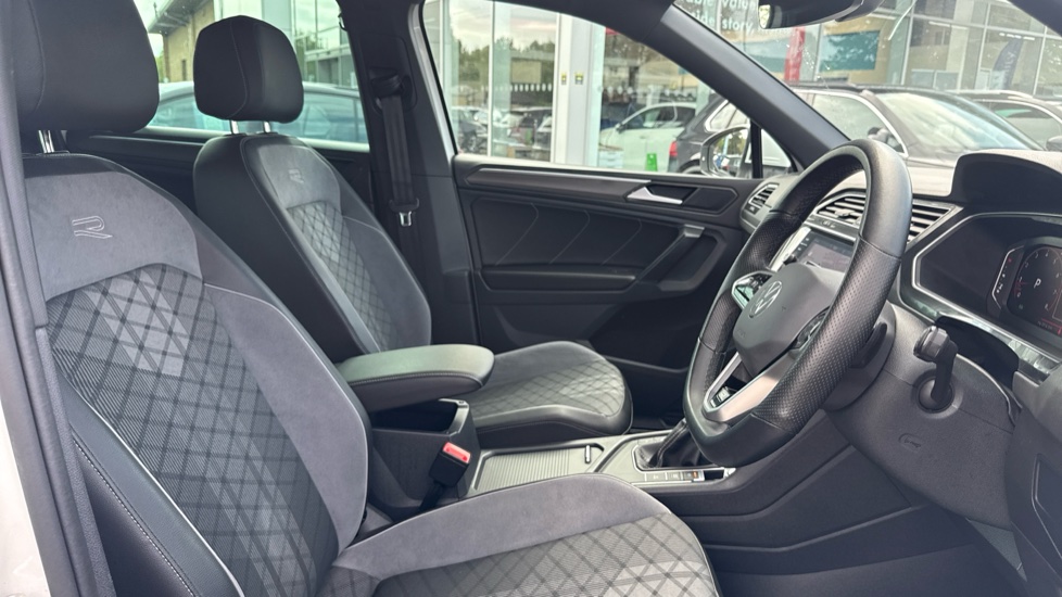 Volkswagen Tiguan 1.5 TSI 150 R-Line 5dr DSG Petrol Estate - Image 15
