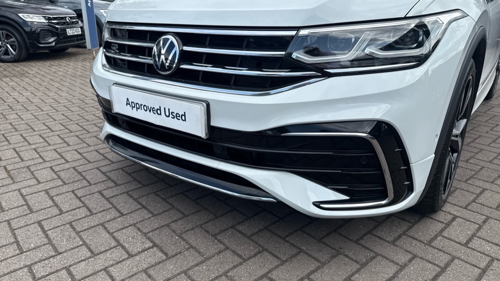 Volkswagen Tiguan 1.5 TSI 150 R-Line 5dr DSG Petrol Estate - Image 21