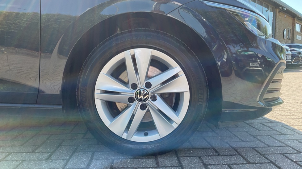 Volkswagen Golf 1.5 TSI Life 5dr Petrol Hatchback - Image 5