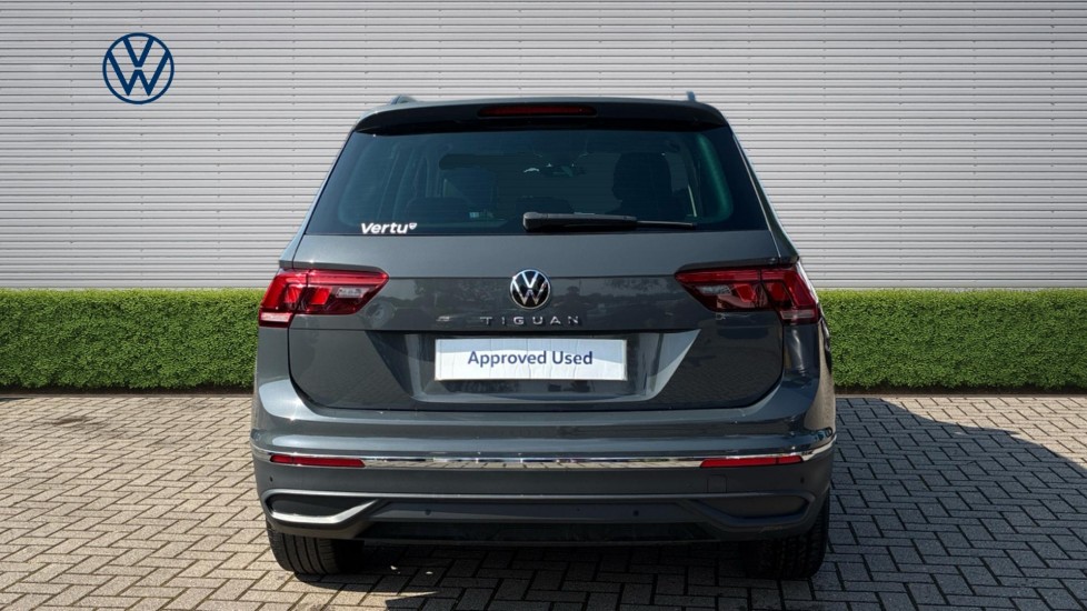 Volkswagen Tiguan 1.5 TSI 150 Life 5dr Petrol Estate - Image 8