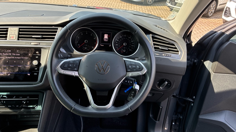 Volkswagen Tiguan 1.5 TSI 150 Life 5dr Petrol Estate - Image 10