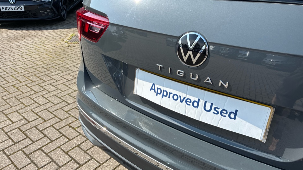 Volkswagen Tiguan 1.5 TSI 150 Life 5dr Petrol Estate - Image 38