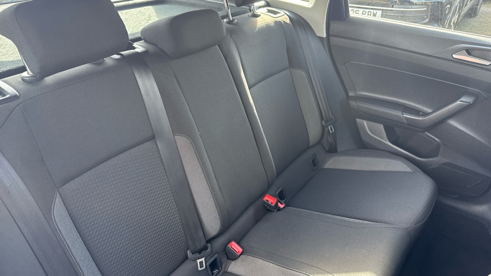 Volkswagen Taigo 1.0 TSI 110 Life 5dr Petrol Hatchback - Image 16