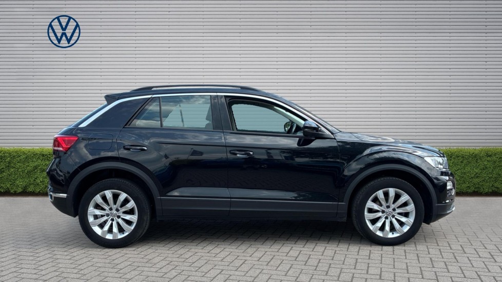 Volkswagen T-Roc 1.5 TSI EVO SE 5dr DSG Petrol Hatchback - Image 4