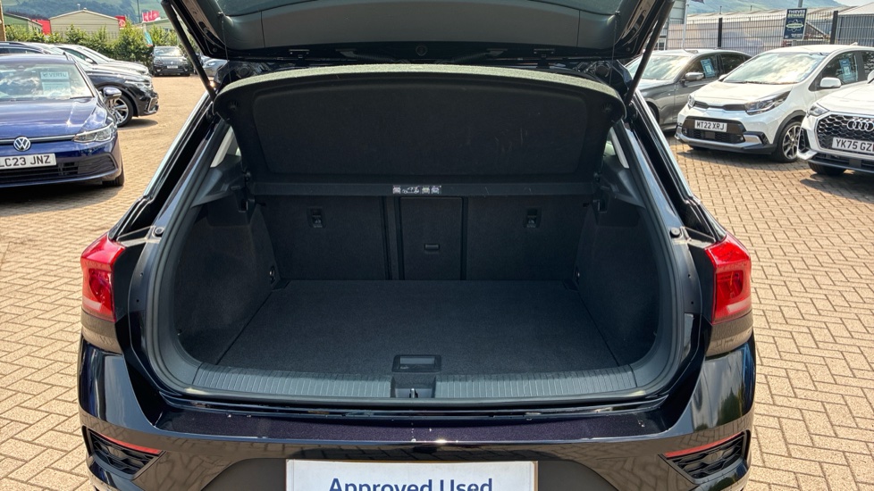 Volkswagen T-Roc 1.5 TSI EVO SE 5dr DSG Petrol Hatchback - Image 20