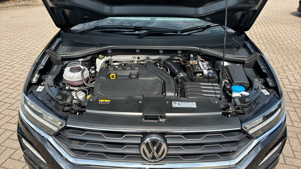 Volkswagen T-Roc 1.5 TSI EVO SE 5dr DSG Petrol Hatchback - Image 40