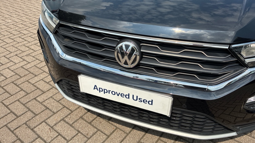 Volkswagen T-Roc 1.5 TSI EVO SE 5dr DSG Petrol Hatchback - Image 43