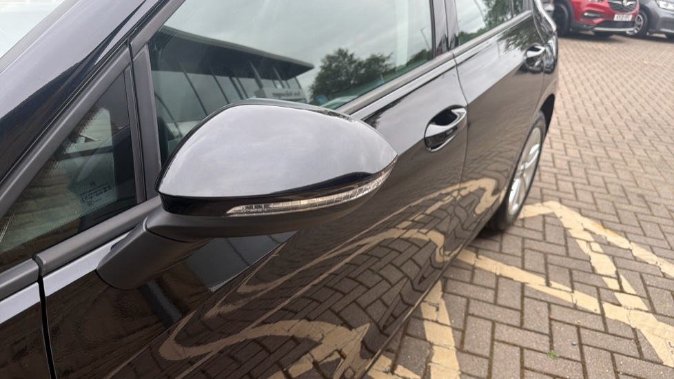 Volkswagen Golf 1.0 TSI Life 5dr Petrol Hatchback - Image 22