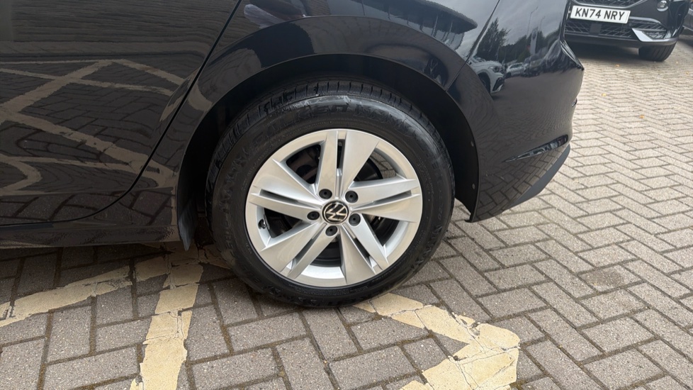 Volkswagen Golf 1.0 TSI Life 5dr Petrol Hatchback - Image 23