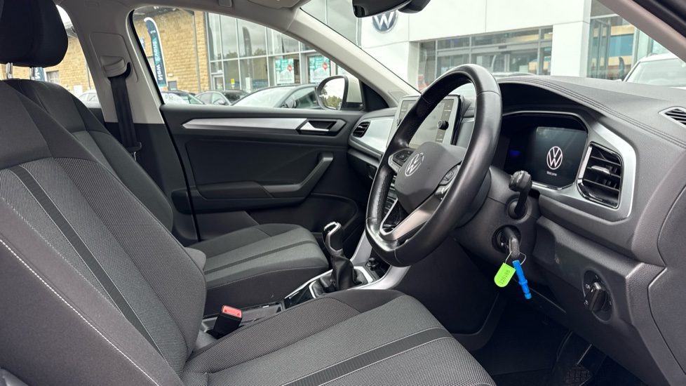 Volkswagen T-Roc 1.0 TSI Life 5dr Petrol Hatchback - Image 15
