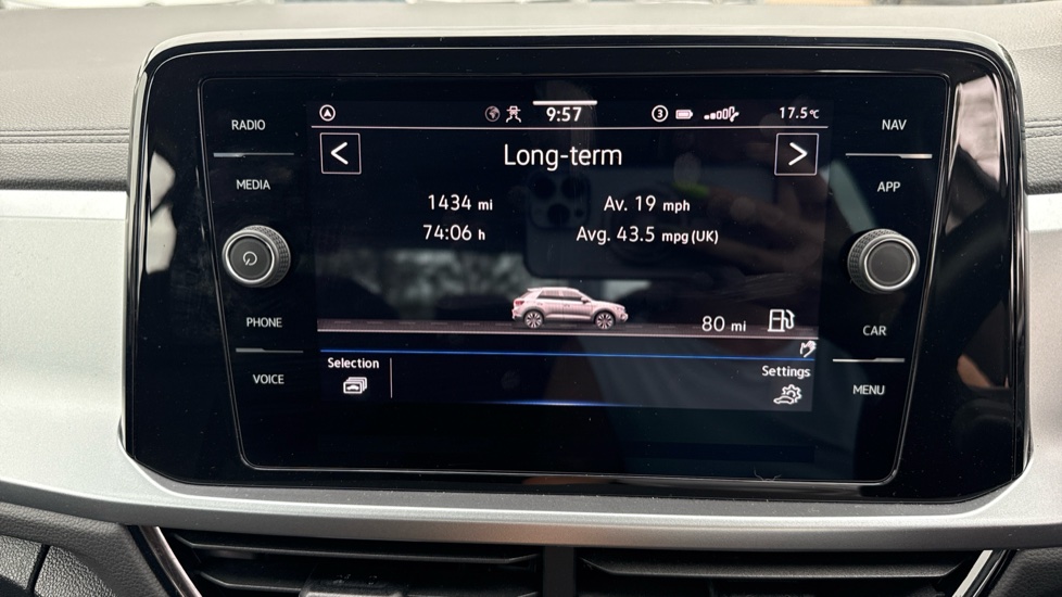 Volkswagen T-Roc 1.0 TSI Life 5dr Petrol Hatchback - Image 39