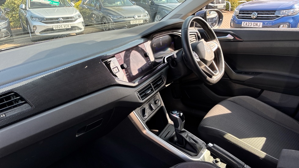Volkswagen Taigo 1.0 TSI 110 Life 5dr DSG Petrol Hatchback - Image 2