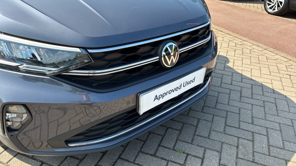 Volkswagen Taigo 1.0 TSI 110 Life 5dr DSG Petrol Hatchback - Image 43