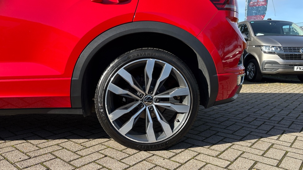 Volkswagen T-Roc 1.5 TSI EVO R-Line 5dr Petrol Hatchback - Image 5