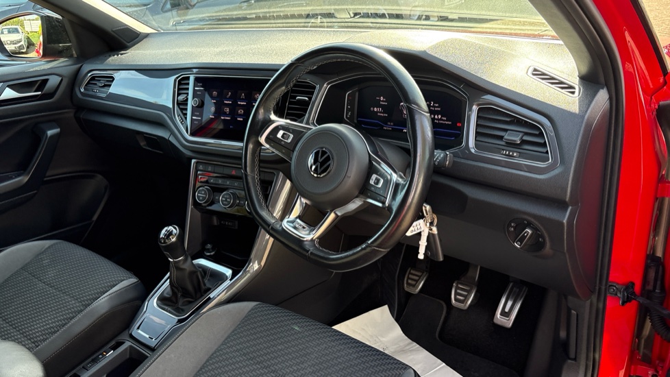 Volkswagen T-Roc 1.5 TSI EVO R-Line 5dr Petrol Hatchback - Image 6