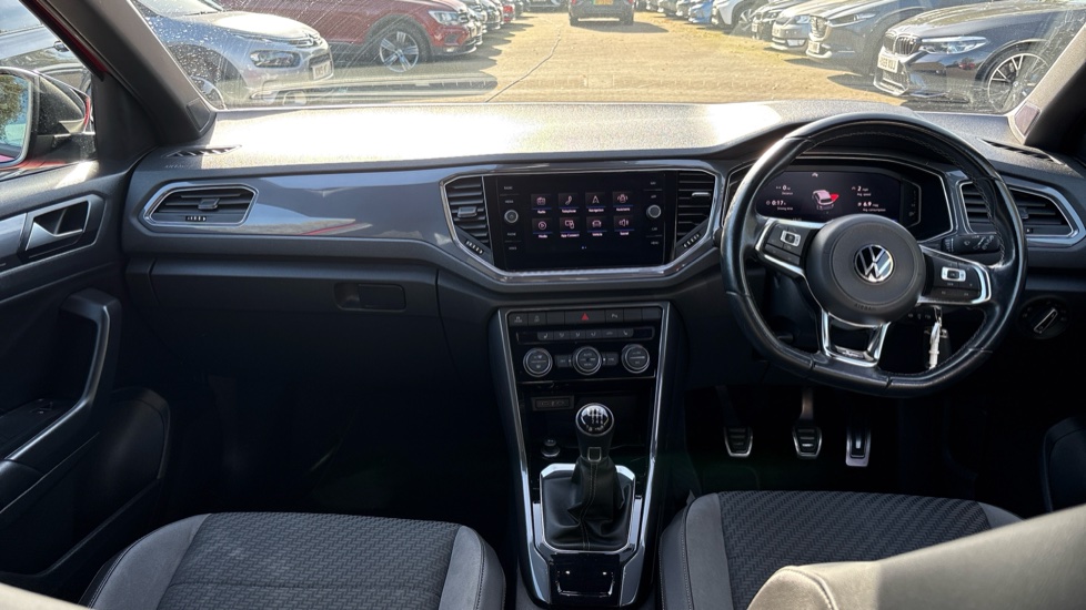 Volkswagen T-Roc 1.5 TSI EVO R-Line 5dr Petrol Hatchback - Image 9