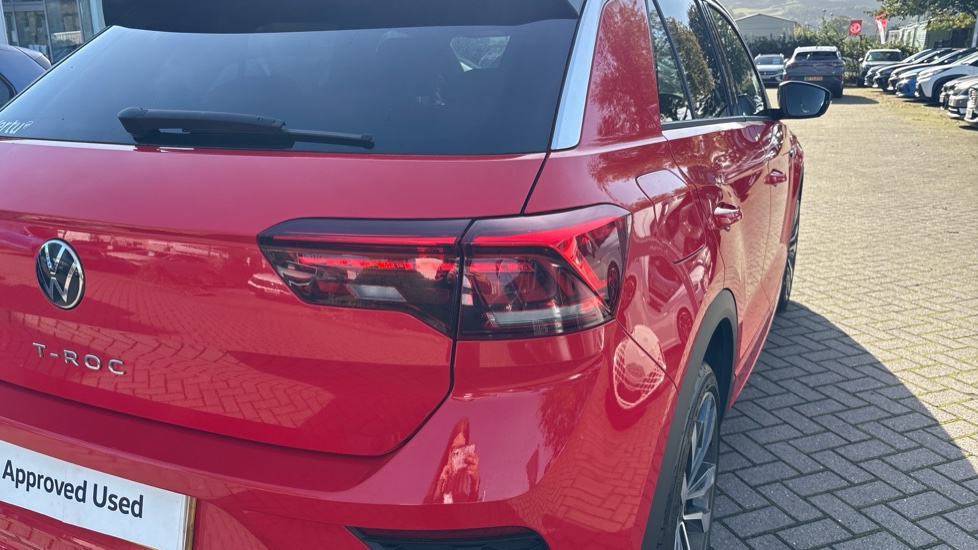 Volkswagen T-Roc 1.5 TSI EVO R-Line 5dr Petrol Hatchback - Image 22