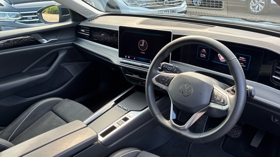 Volkswagen Passat 1.5 TSI eHybrid Elegance 5dr DSG Estate - Image 6