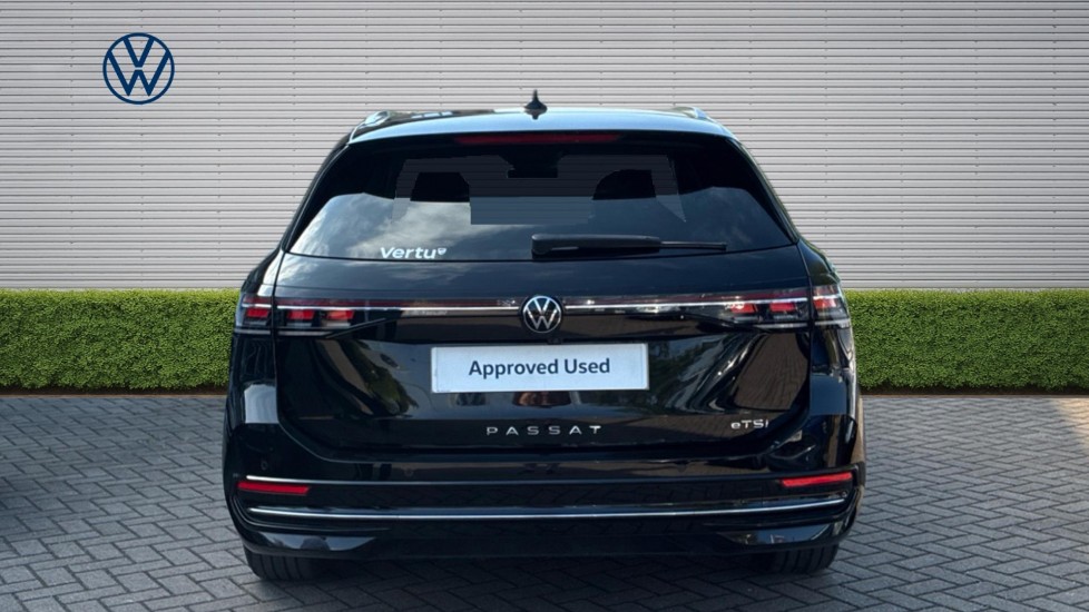 Volkswagen Passat 1.5 TSI eHybrid Elegance 5dr DSG Estate - Image 8