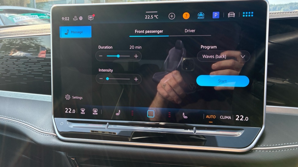 Volkswagen Passat 1.5 TSI eHybrid Elegance 5dr DSG Estate - Image 28