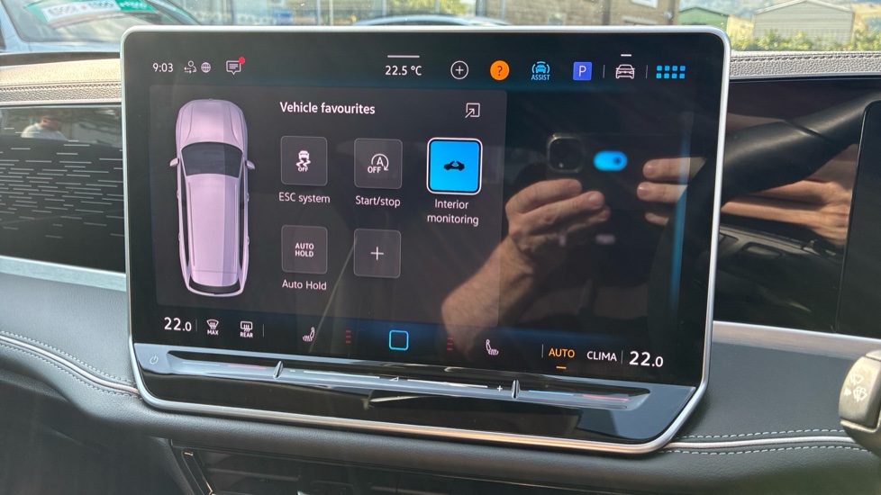Volkswagen Passat 1.5 TSI eHybrid Elegance 5dr DSG Estate - Image 33