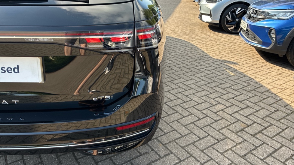 Volkswagen Passat 1.5 TSI eHybrid Elegance 5dr DSG Estate - Image 41