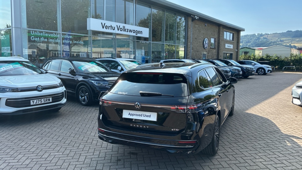 Volkswagen Passat 1.5 TSI eHybrid Elegance 5dr DSG Estate - Image 44