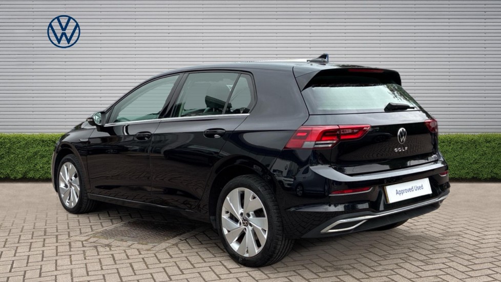 Volkswagen Golf 1.5 eTSI Style 5dr DSG Petrol Hatchback - Image 3