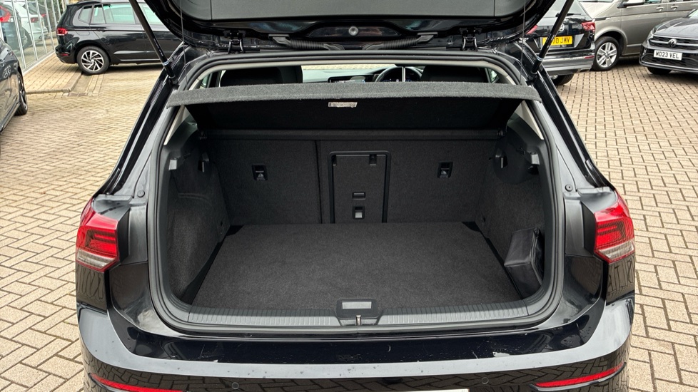 Volkswagen Golf 1.5 eTSI Style 5dr DSG Petrol Hatchback - Image 20