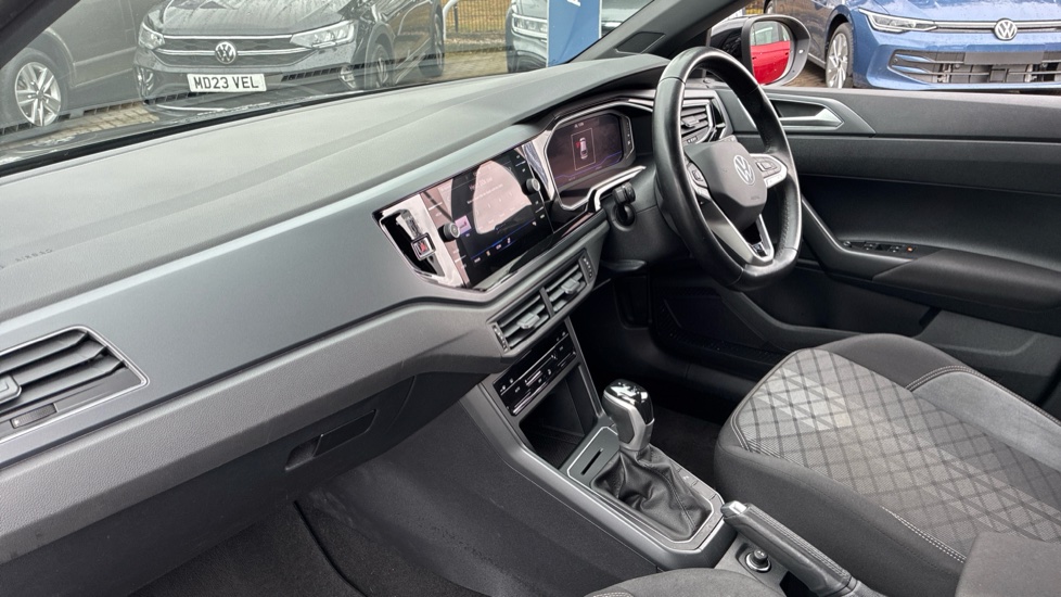 Volkswagen Taigo 1.5 TSI 150 R-Line 5dr DSG Petrol Hatchback - Image 2