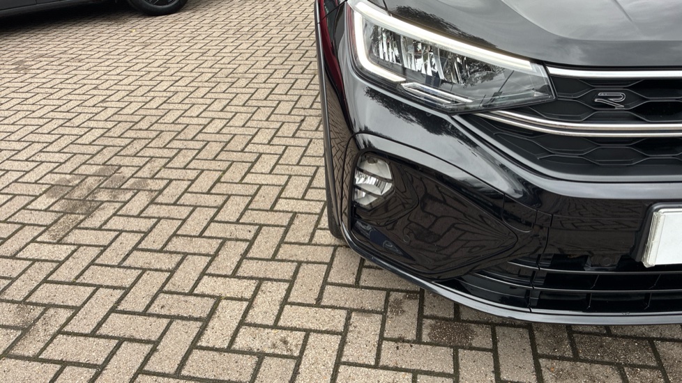 Volkswagen Taigo 1.5 TSI 150 R-Line 5dr DSG Petrol Hatchback - Image 42