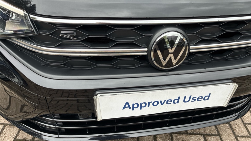 Volkswagen Taigo 1.5 TSI 150 R-Line 5dr DSG Petrol Hatchback - Image 44