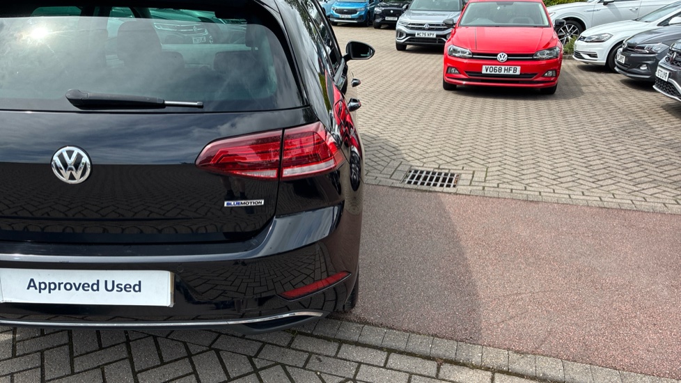 Volkswagen Golf 1.5 TSI EVO Match Edition 5dr Petrol Hatchback - Image 33