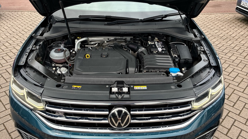 Volkswagen Tiguan 1.5 TSI 150 R-Line 5dr DSG Petrol Estate - Image 34