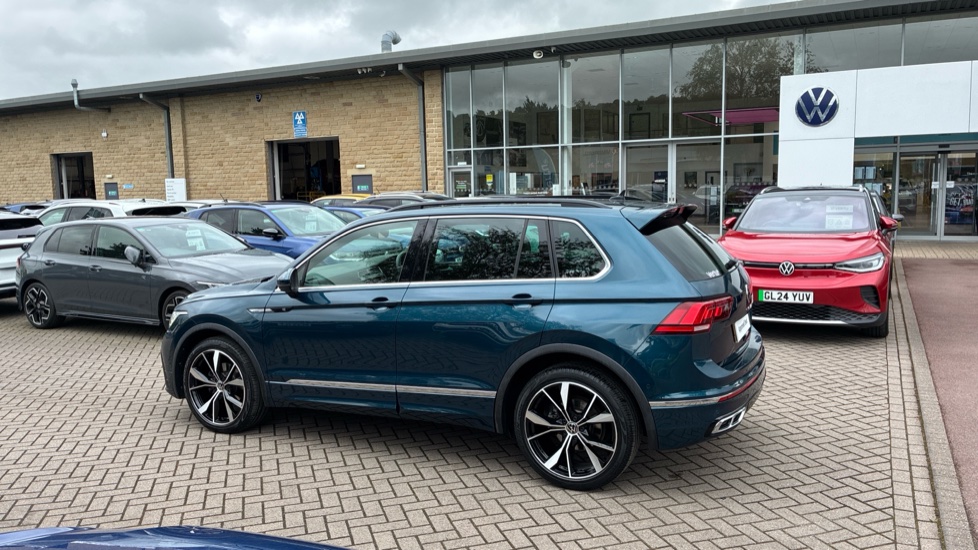 Volkswagen Tiguan 1.5 TSI 150 R-Line 5dr DSG Petrol Estate - Image 44