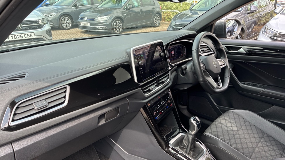 Volkswagen T-Roc 1.5 TSI R-Line 5dr Petrol Hatchback - Image 2