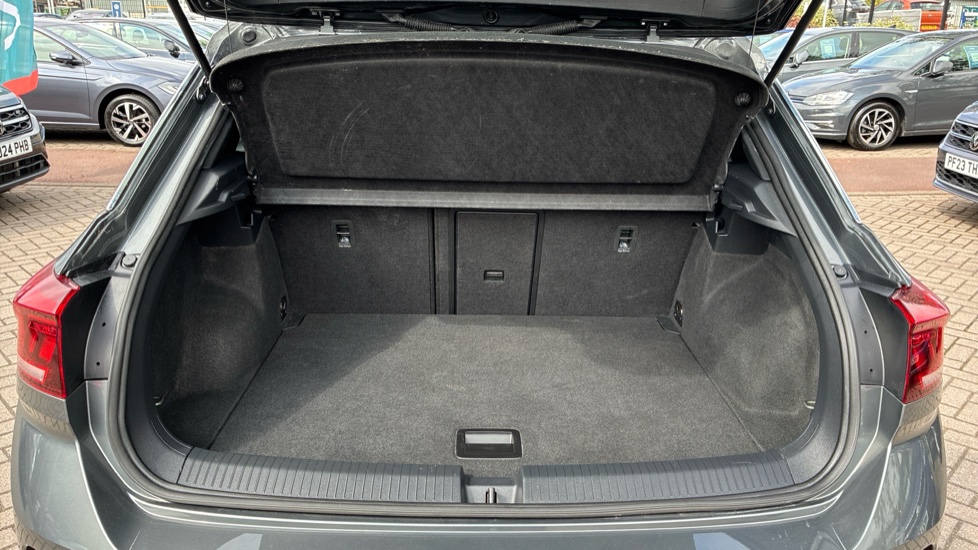 Volkswagen T-Roc 1.5 TSI R-Line 5dr Petrol Hatchback - Image 20