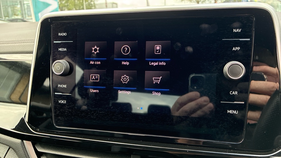 Volkswagen T-Roc 1.5 TSI R-Line 5dr Petrol Hatchback - Image 31