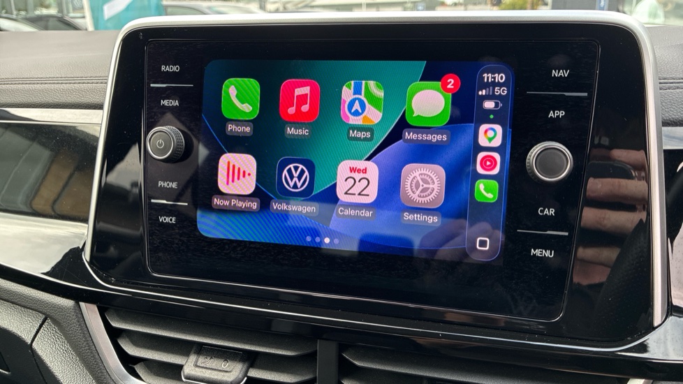 Volkswagen T-Roc 1.5 TSI R-Line 5dr Petrol Hatchback - Image 33
