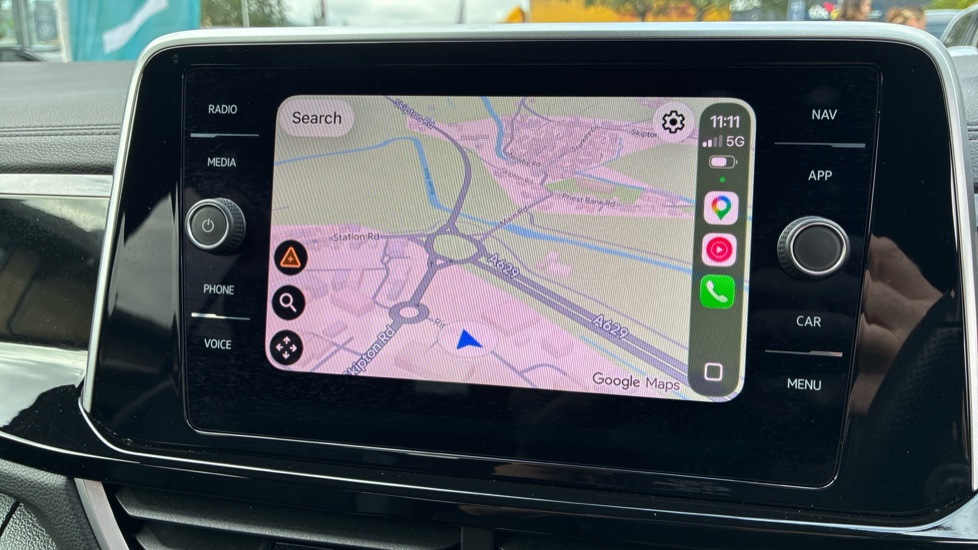 Volkswagen T-Roc 1.5 TSI R-Line 5dr Petrol Hatchback - Image 36