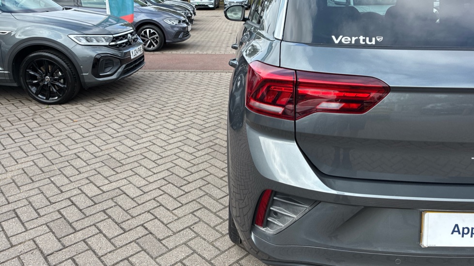 Volkswagen T-Roc 1.5 TSI R-Line 5dr Petrol Hatchback - Image 41