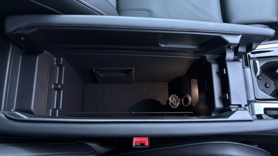 Volkswagen Passat 1.5 TSI eHybrid Black Edition 5dr DSG Estate - Image 40